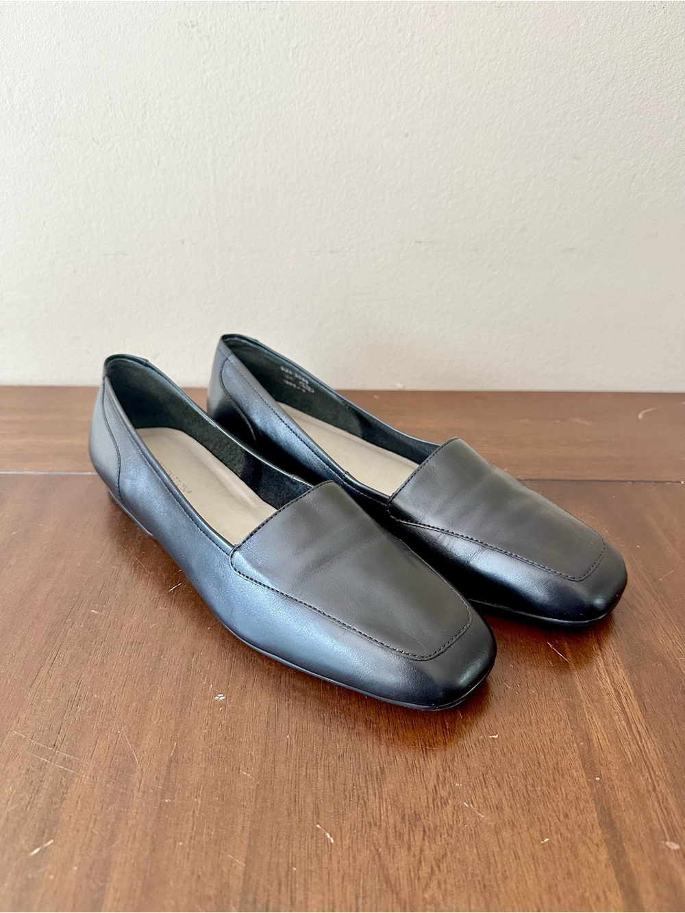 Vintage Worthington Classic Black Slip-On Leather Loafers, Sz 10